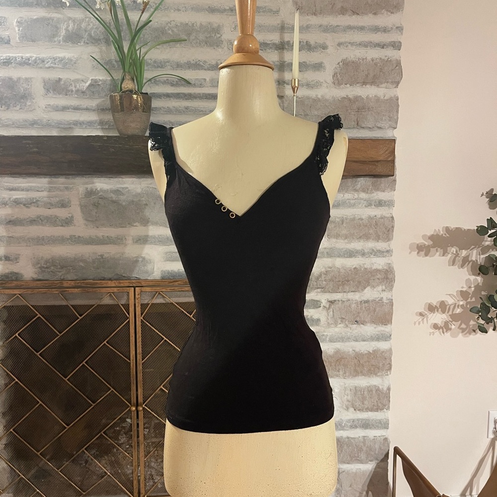 Guess black ribbed tank with lace strap flutter detail size small
